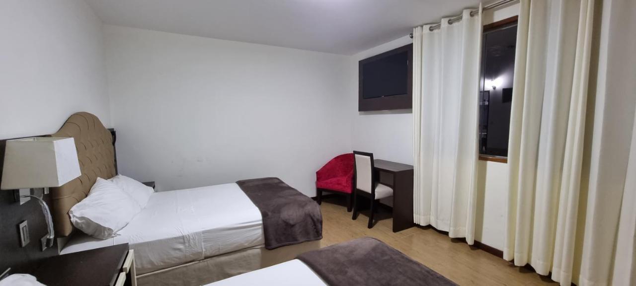 Hotel Imperio Real Trujillo Exterior photo